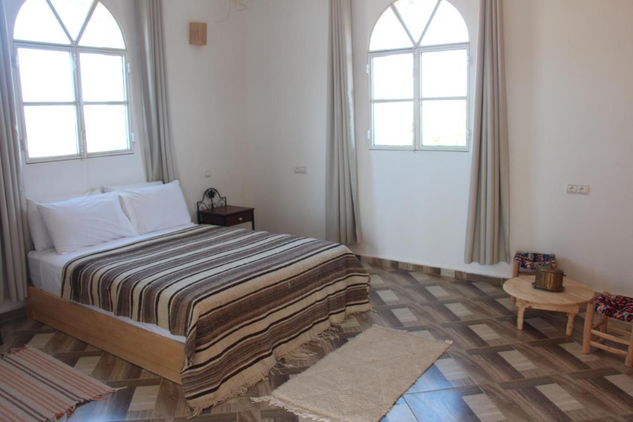 Les Jardins Fleuris Bed & Breakfast Suvayr Dış mekan fotoğraf