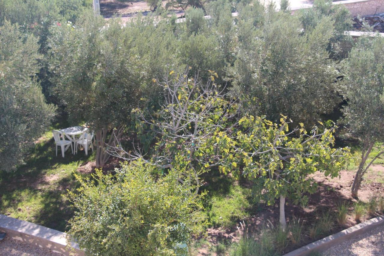 Les Jardins Fleuris Bed & Breakfast Suvayr Dış mekan fotoğraf