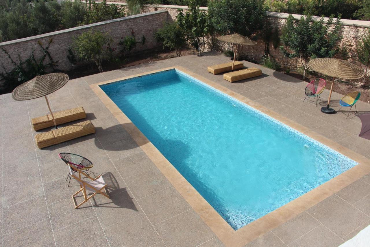Les Jardins Fleuris Bed & Breakfast Suvayr Dış mekan fotoğraf