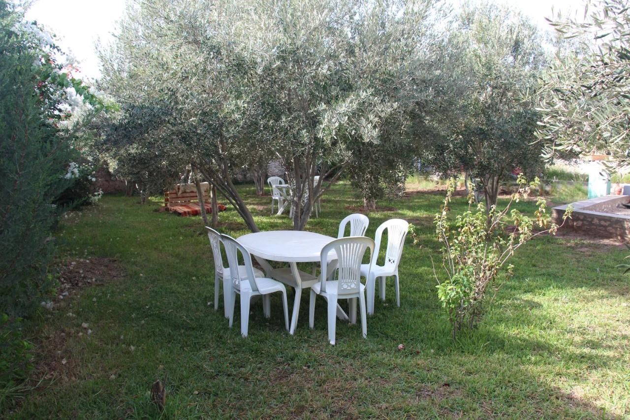 Les Jardins Fleuris Bed & Breakfast Suvayr Dış mekan fotoğraf