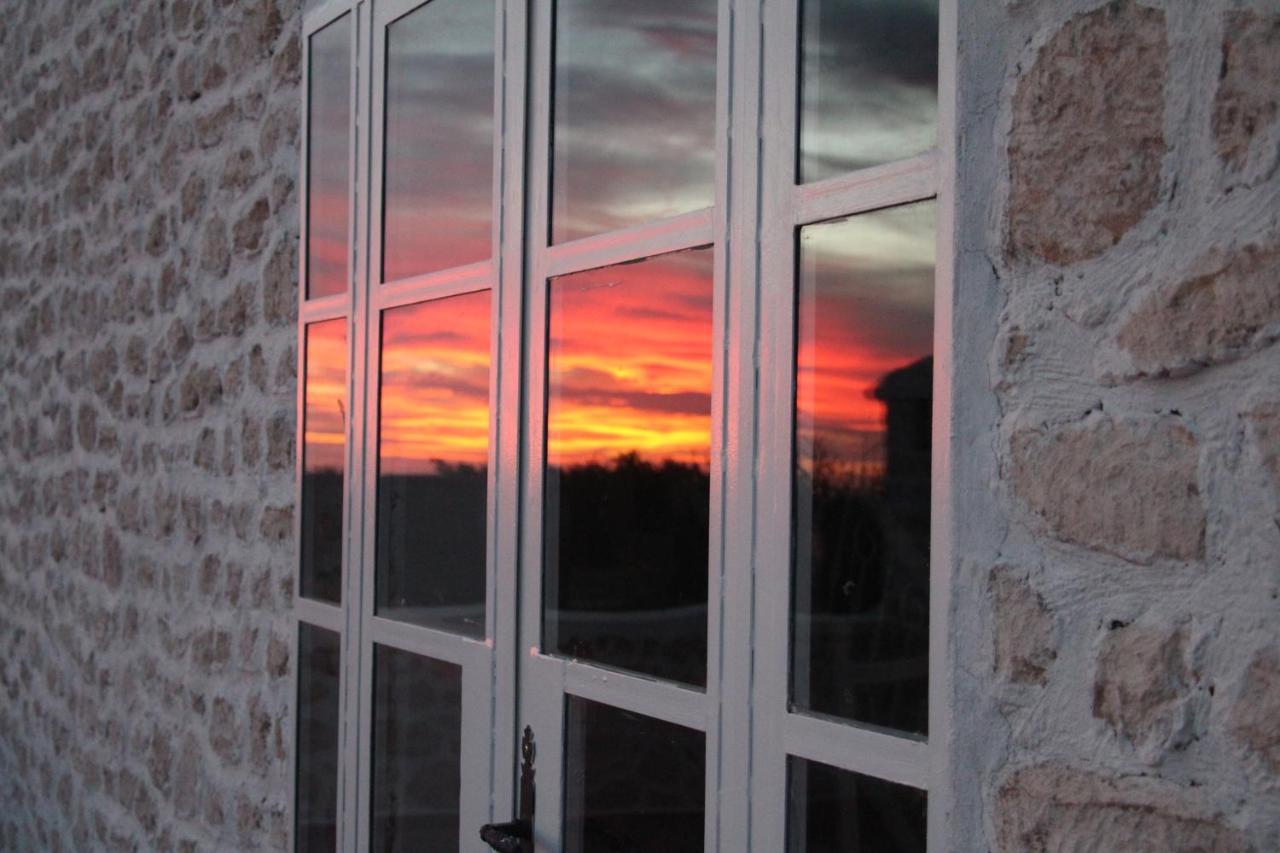 Les Jardins Fleuris Bed & Breakfast Suvayr Dış mekan fotoğraf